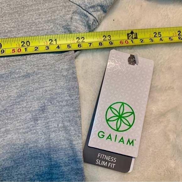 NWT Gaiam Hooded Top Large Grey Long Sleeved Hoodie Athletic Fitness Slim Fit - Picture 14 of 15